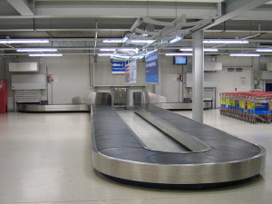 640px-Baggage_reclaim_hahn_airport